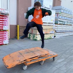 Meet your Posher, Christian